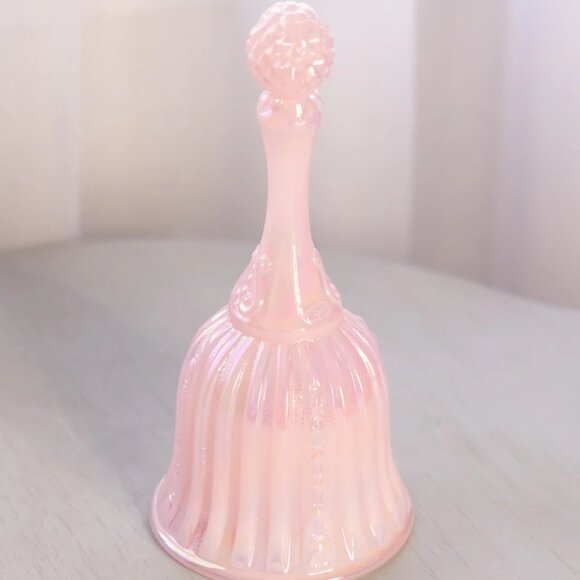 Vintage Fenton Pink Iridescent Opalescent Faberge Glass Bell - Picture 2 of 4